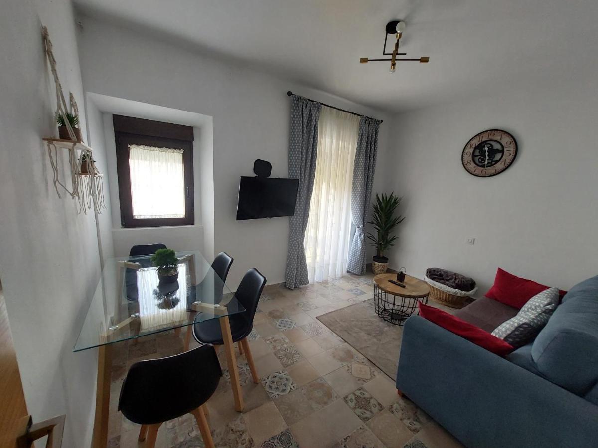 Apartamentos Fuente Nueva Sande Caceres Bagian luar foto